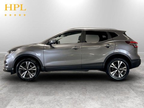 Nissan Qashqai 1.3 DIG-T N-Connecta SUV 5dr Petrol DCT Auto Euro 6 (s/s) (160 ps) Air Con 4