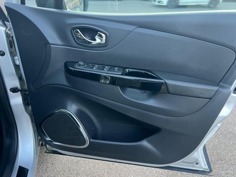 Renault Captur 1.2 TCe Signature EDC Euro 5 5dr 32