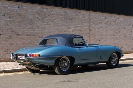 Jaguar E-Type Series 1 4.2 Roadster 7
