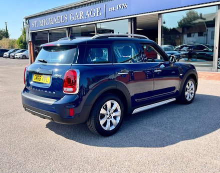Mini Countryman 1.5 Countryman Cooper Auto 5dr 8