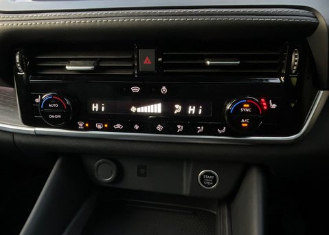 Nissan Qashqai DIG-T TEKNA 17