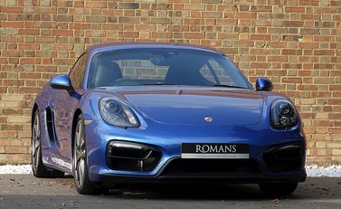 Porsche Cayman GTS 1