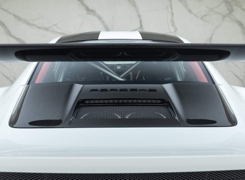 Porsche 911 GT2 RS (991) 43