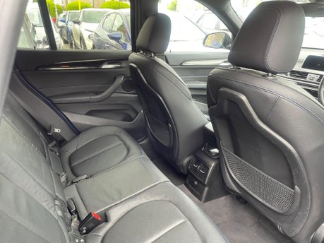 BMW X1 XDRIVE20D M SPORT 11