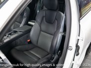 Volvo XC60 2.0 XC60 Momentum B4 MHEV AWD Auto 4WD 5dr 10