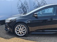 Ford Focus ST-LINE 5
