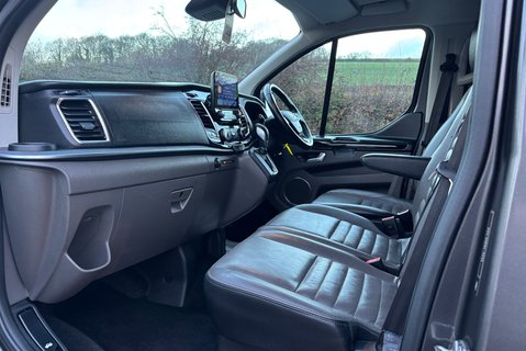 Ford Tourneo Custom 320 130 ps Titanium L2 9 Seater - Automatic 13
