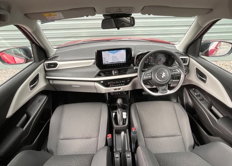 Suzuki Swift Motion 1.2 Mild Hybrid CVT 17