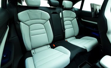 Porsche Taycan Turbo S Cross Turismo 12