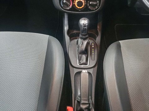 Vauxhall Corsa 1.4 Corsa SE Auto 5dr 28