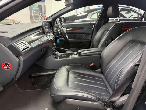 Mercedes-Benz CLS 2.1 CLS220d AMG Line Coupe 4dr Diesel G-Tronic+ Euro 6 (s/s) (177 ps) 27