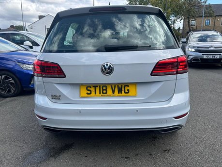 Volkswagen Golf SV SE TSI 7
