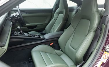 Porsche 911 GT3 TOURING (992.2) 16