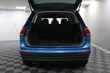 Volkswagen Tiguan SE NAV TDI BMT 4MOTION 13