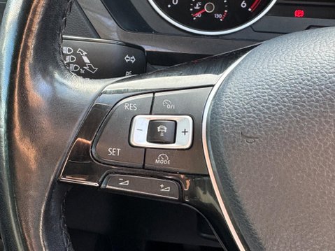Volkswagen Tiguan 2.0 TDI BlueMotion Tech SE Navigation 4Motion Euro 6 (s/s) 5dr 34