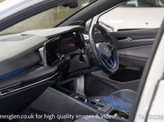 Volkswagen Golf 2.0 Golf R TSi 4Motion Semi-Auto 4WD 5dr 12