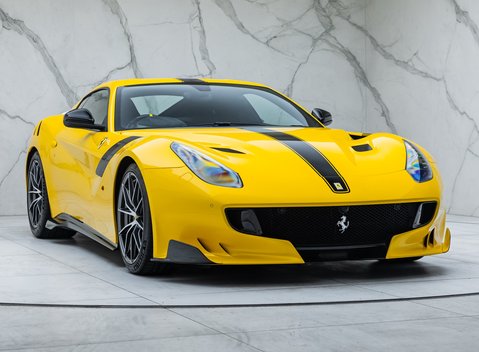Ferrari F12 TDF 8