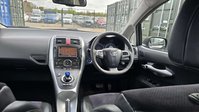 Toyota Auris 1.8 VVT-h T Spirit Hatchback 5dr Petrol Hybrid CVT Euro 5 (s/s) (136 ps) 16