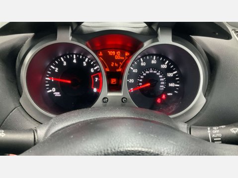 Nissan Juke 1.6 Tekna SUV 5dr Petrol CVT Euro 5 (117 ps) 12