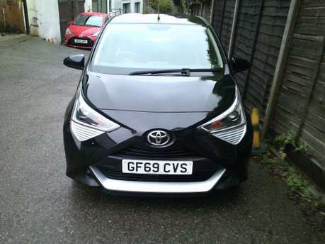 Toyota Aygo VVT-I X-PLAY ONLY 32,000 MILES FROM NEW 5