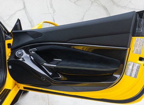 Ferrari F8 SPIDER 34