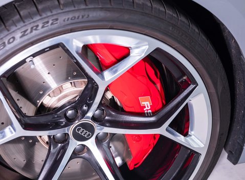 Audi RS6 Avant Performance Carbon Vorsprung 30