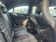 Mercedes-Benz CLA Class CLA 180 SPORT 11