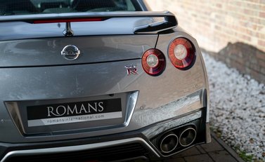 Nissan GT-R Prestige 23