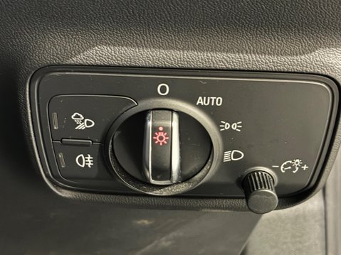 Audi TT 1.8 TFSI S line Euro 6 (s/s) 3dr 37