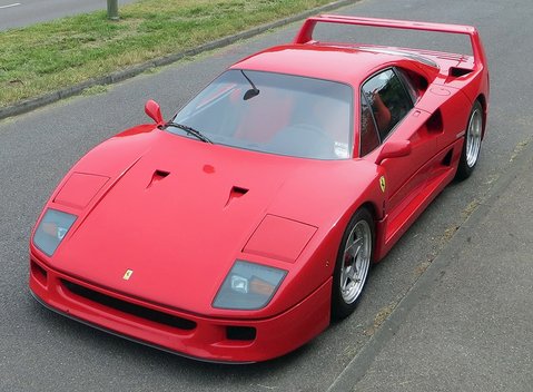 Ferrari F40 13