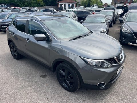 Nissan Qashqai 1.2 DIG-T N-Connecta XTRON 2WD Euro 6 (s/s) 5dr 8
