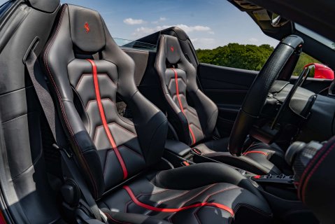 Ferrari 488 Spider 11