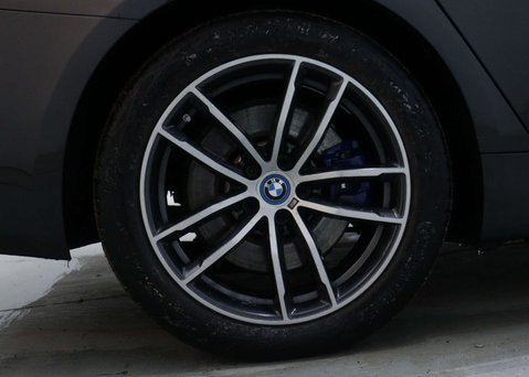 BMW 5 Series 2.0 530e M Sport Auto 5dr 13