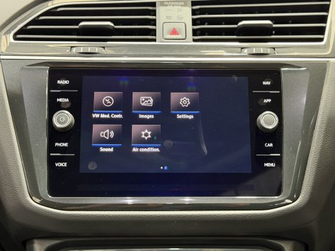 Volkswagen Tiguan 2.0 TSI R-Line Tech SUV 5dr Petrol DSG 4Motion Euro 6 (s/s) (230 ps) 57