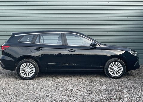 MG MG5 EV 61kWh EXCITE 8