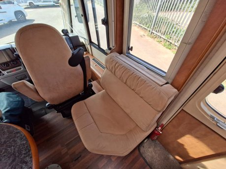 Carthago E-line Chic i47 27