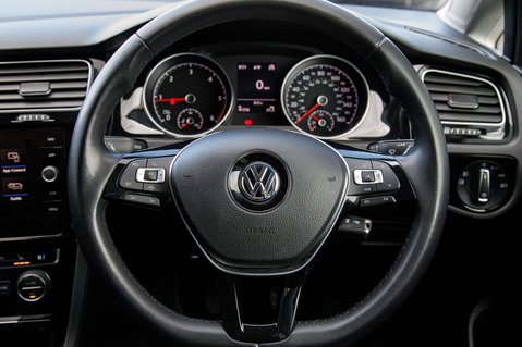 Volkswagen Golf GT EDITION TDI 20