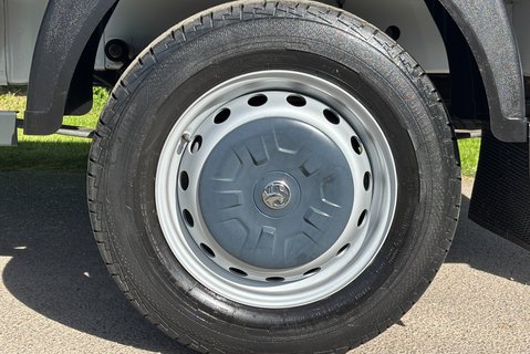 Vauxhall Movano F3500 L3 H1 125 ps Cdti Crew Cab Dropside with Tail Lift - Air Con 29