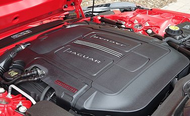 Jaguar F-Type V6 Coupe 21