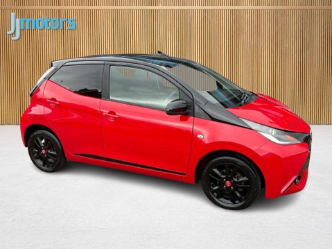 Toyota Aygo 1.0 VVT-i x-cite 4 Red Bi-Tone Hatchback 5dr Petrol Manual Euro 6 (68 ps) 7