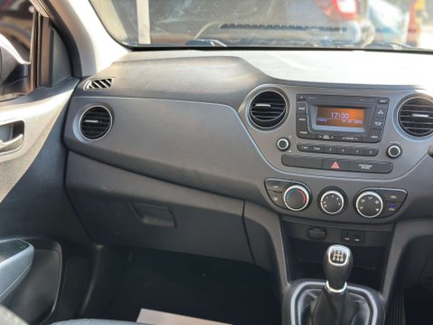 Hyundai i10 1.2 i10 SE 5dr 16