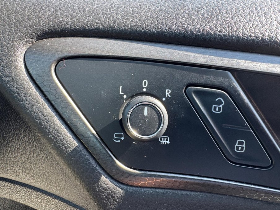 2018 Volkswagen Golf — image 35