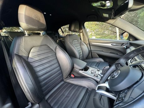 Alfa Romeo Stelvio 2.0T Veloce Auto Q4 AWD Euro 6 (s/s) 5dr 