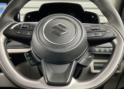Suzuki Swift MOTION 23