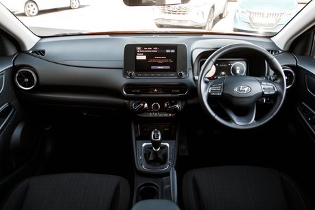 Hyundai KONA T-GDI SE CONNECT MHEV