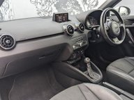 Audi A1 TFSI S LINE 19