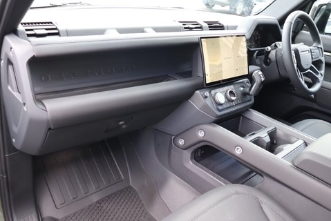 Land Rover Defender 90 BRAND NEW HARD TOP X-DYNAMIC SE STYLED BY SEEKER  18