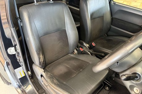 Suzuki Jimny 1.3 JLX+ SUV 3dr Petrol Manual (174 g/km, 83 bhp) 38