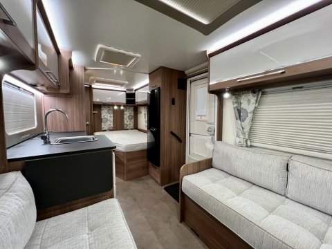 Bailey Unicorn Valencia 30