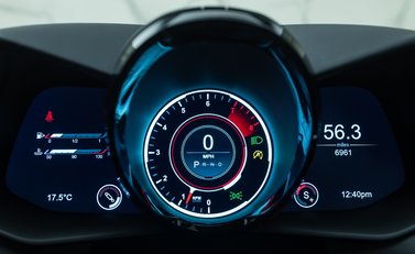 Aston Martin V8 Vantage 18